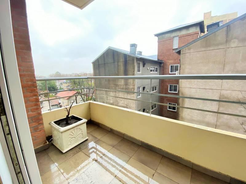 Foto de Impecable y moderno depto. de 3 ambientes con cochera en alquiler con o, imagen 4