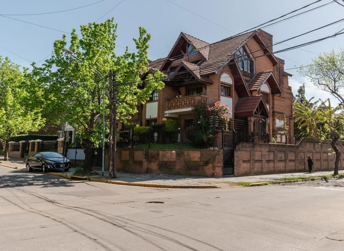 Fantástica casa en alquiler en zona residencial de Vicente López y cerca de todo. 2