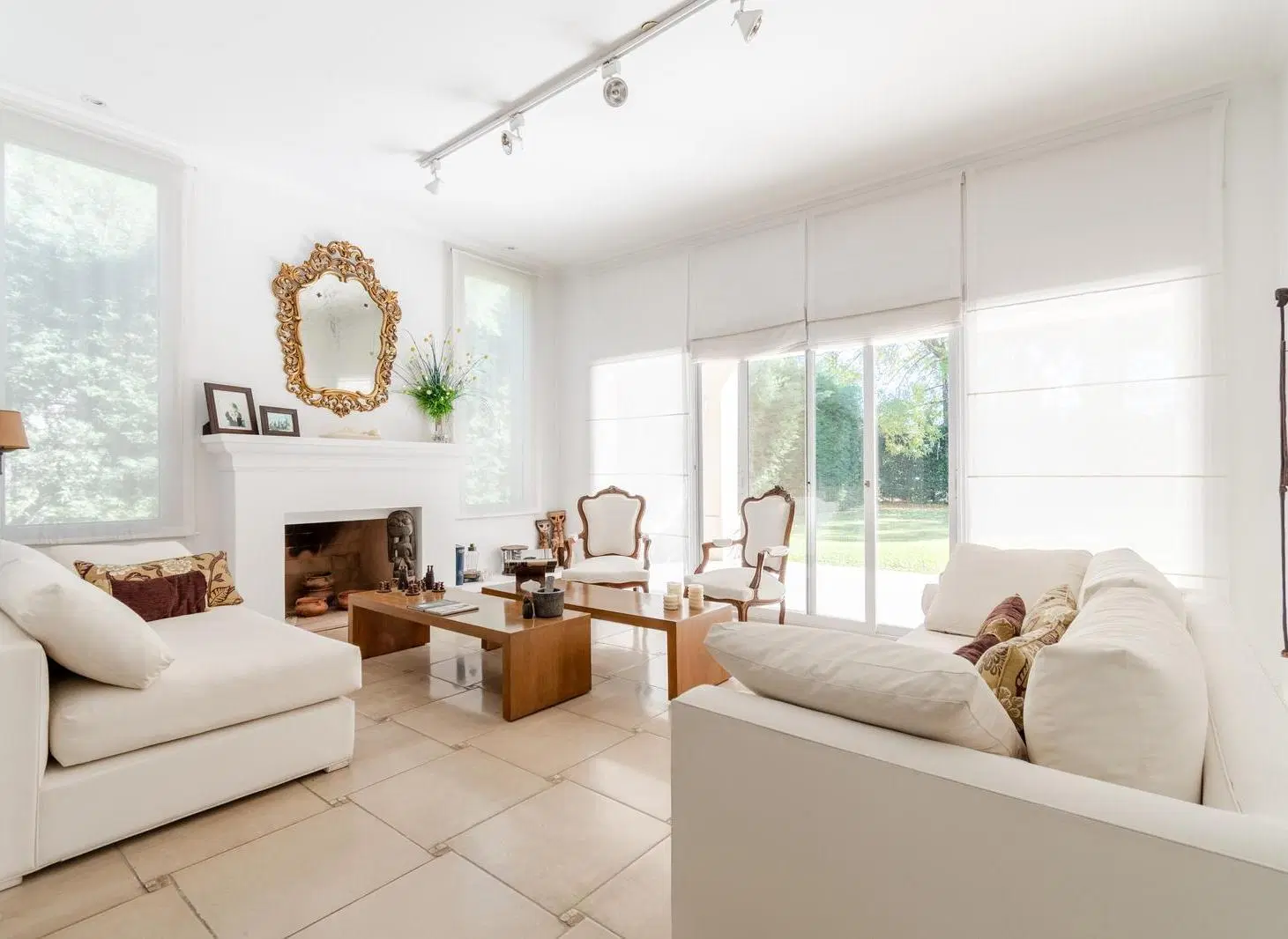 Divina casa en venta en Haras del Pilar – La Pradera I con gran jardín y piscina. 2