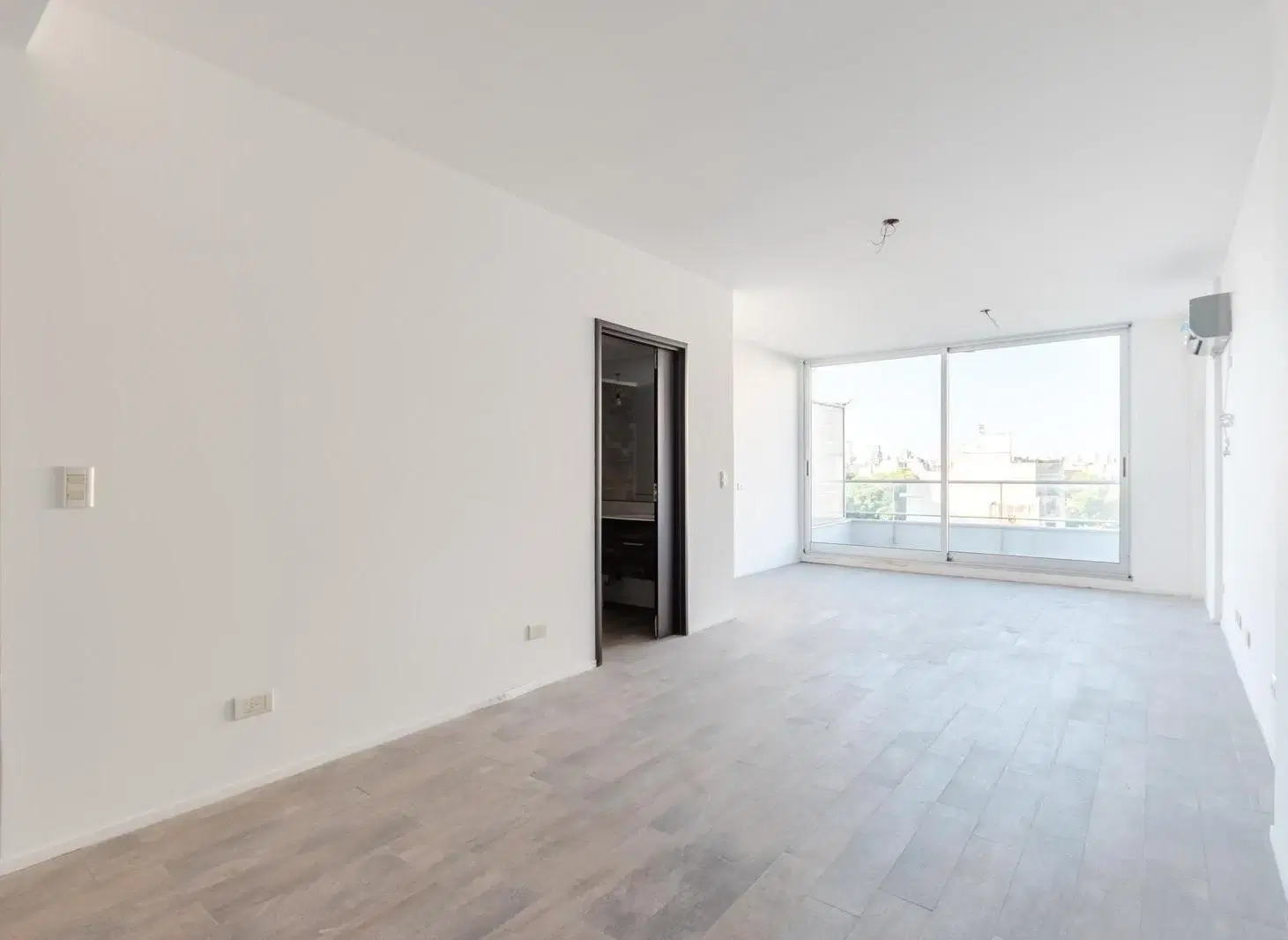 Luminoso monoambiente apto profesional en venta, cerca de todo, en Caballito. 2