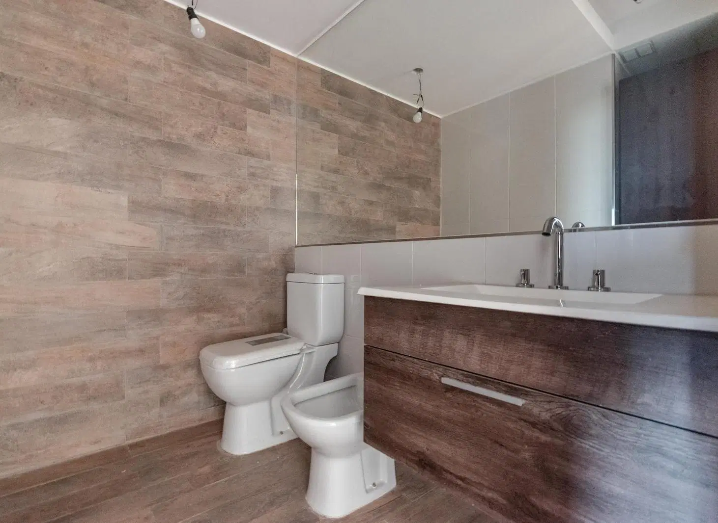 Luminoso monoambiente en venta, piso alto, apto profesional, ubicado en Caballito, cerca de todo. 5