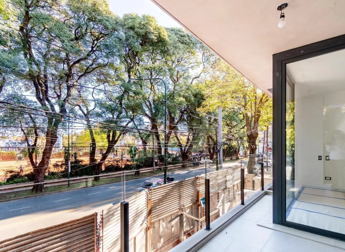 Departamento a estrenar en venta con cochera y balcón, ubicado en Acassuso frente al CASI. 5