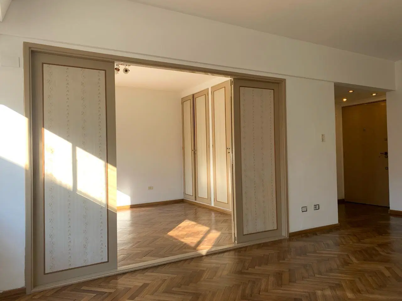 Excelente departamento en alquiler apto profesional en el Centro, Barrio San Nicolas. 3