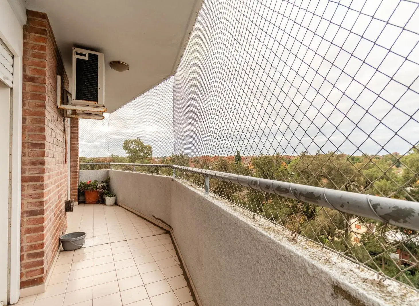 Departamento en alquiler con cochera y vista panorámica en Beccar, San Isidro. 4