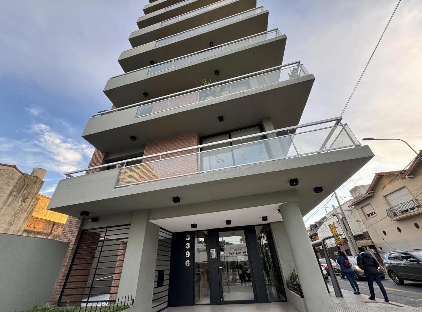 Departamento de dos ambientes en alquiler con cochera y baulera, ubicado en Olivos. 4