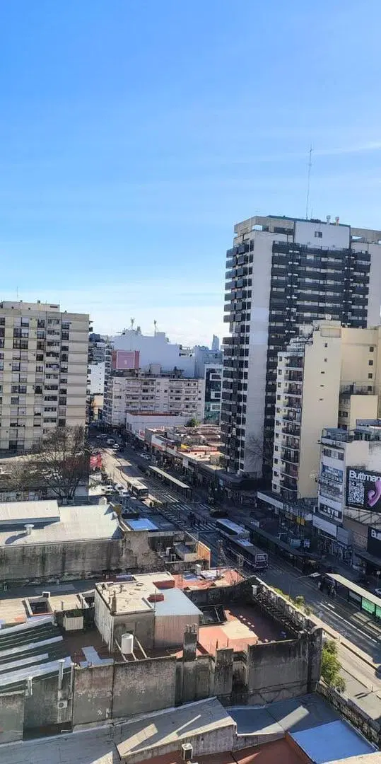 Monoambiente a estrenar con balcón al frente en venta, ubicado en Belgrano. 2
