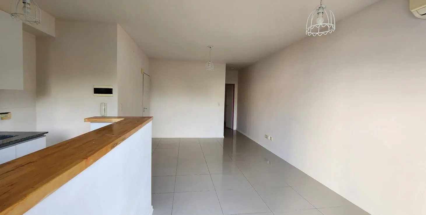 Departamento de dos ambientes con cochera en alquiler, ubicado en Tigre. 3