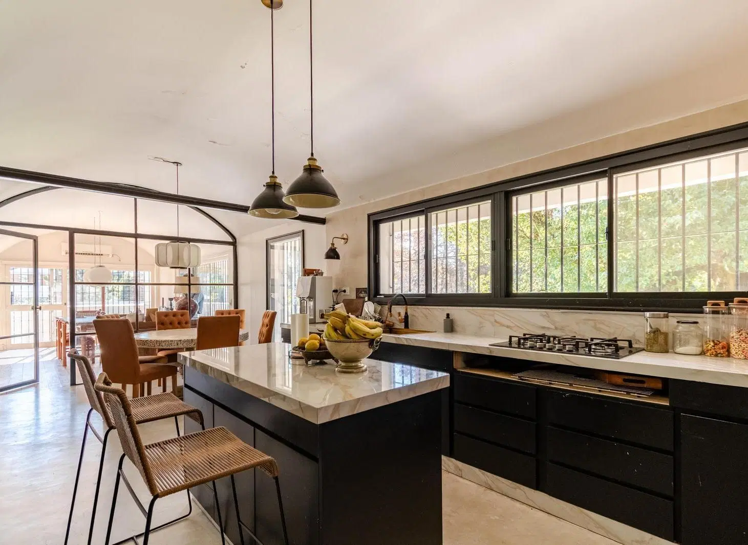 Imponente casa en venta con estupendo parque en Lomas de San Isidro. 8