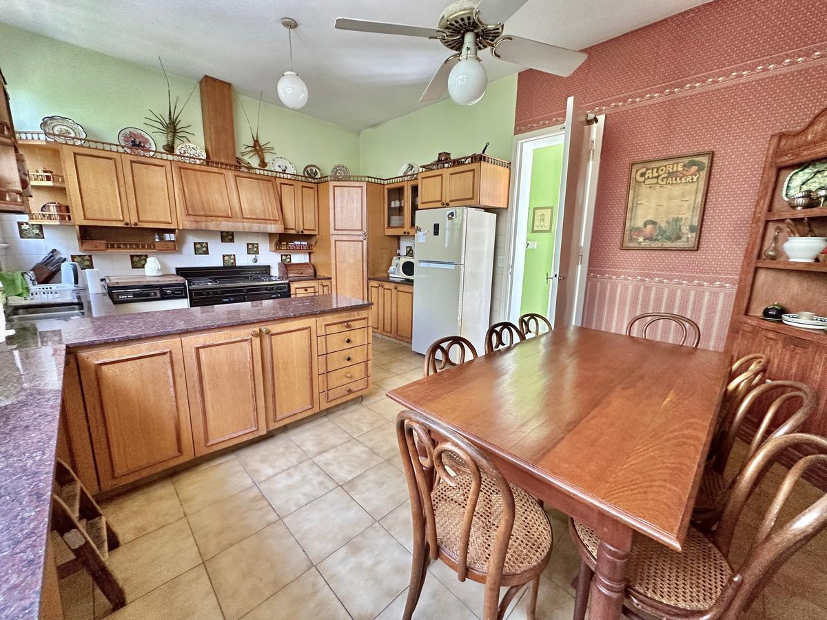 Foto de Impecable casa antigua en venta, con todas las comodidades, jardín y, imagen 4