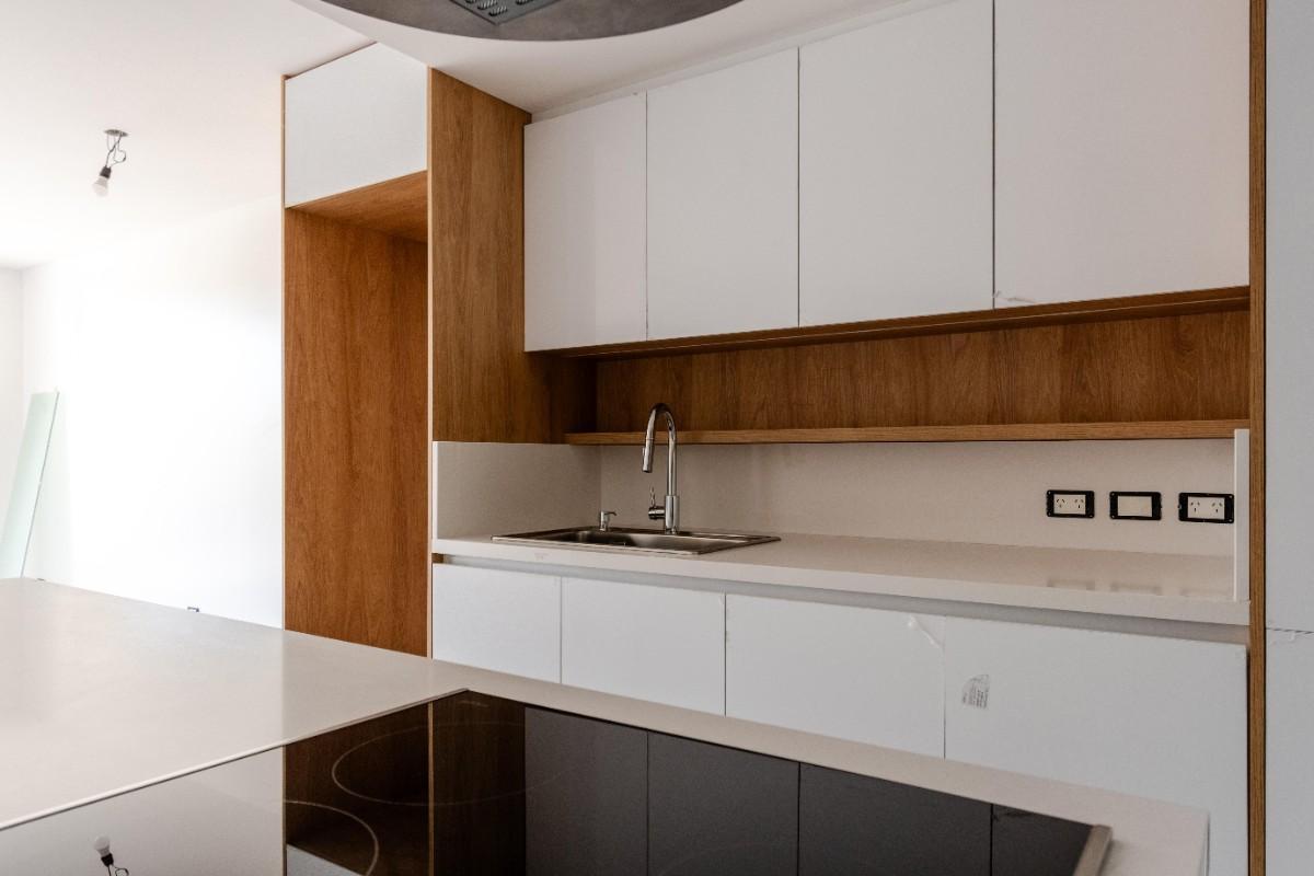 Foto de Departamento a estrenar en venta con cochera y balcón, ubicado en Acassuso frente al CASI., imagen 1