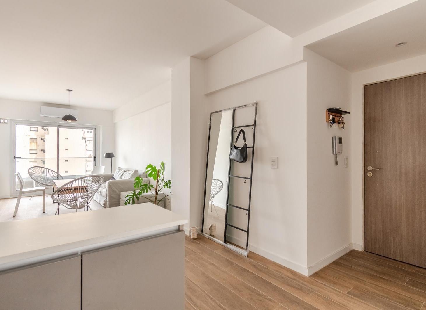 Foto de Moderno departamento en alquiler de tres ambientes con cochera en Núñez., imagen 2