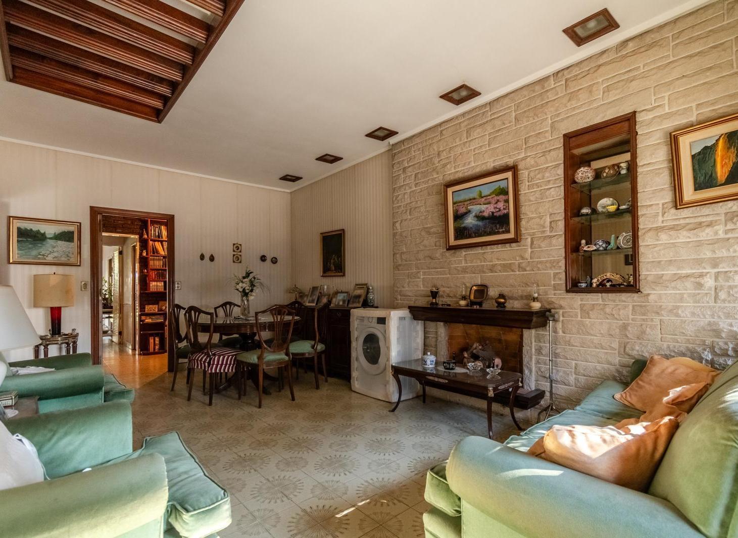 Foto de Excelente casa en venta en Olivos, con gran jardín, piscina y amplio, imagen 3