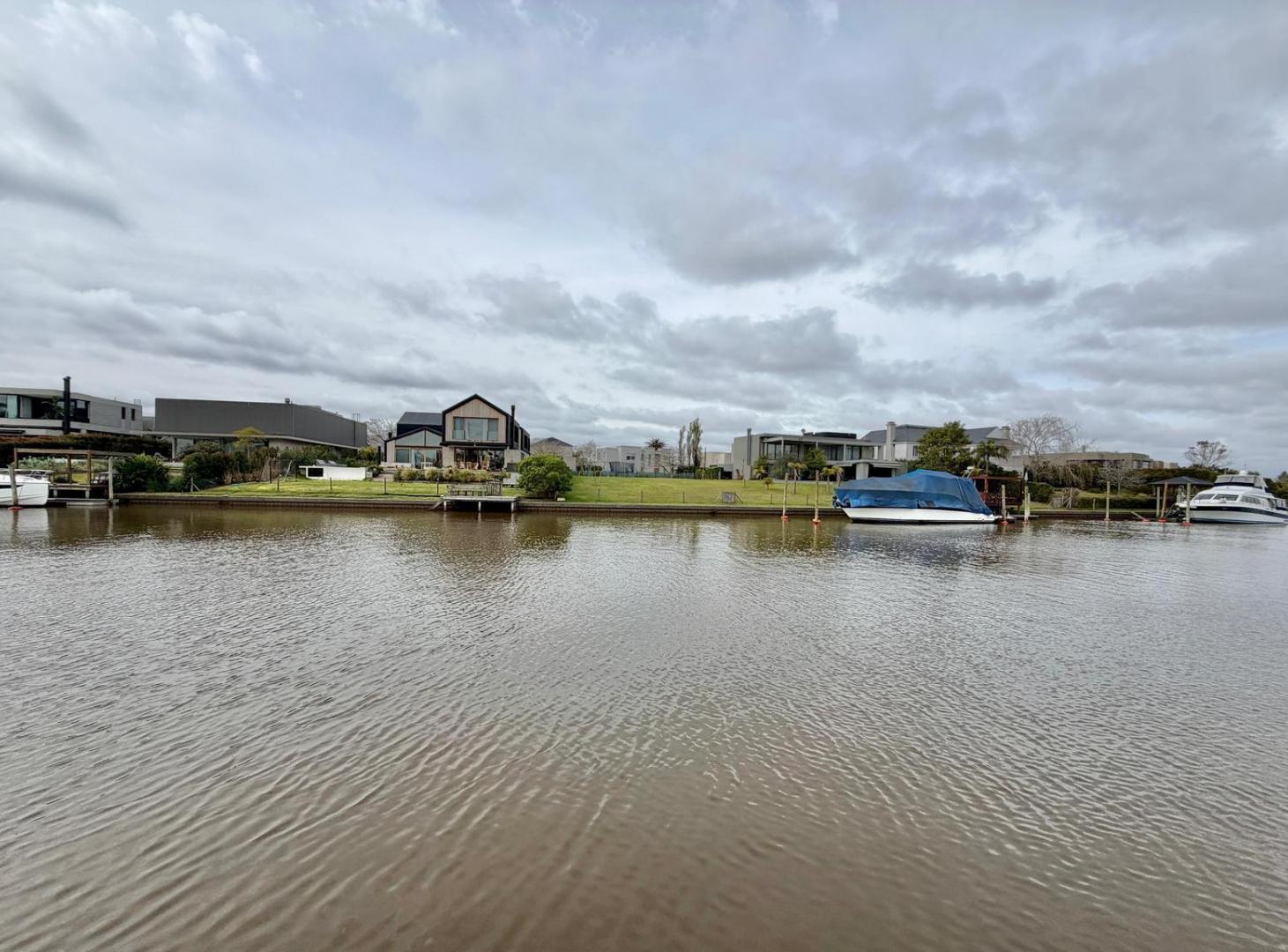 Foto de Dos grandes lotes (venta en block) al agua que suman 2.250m2 en el, imagen 4