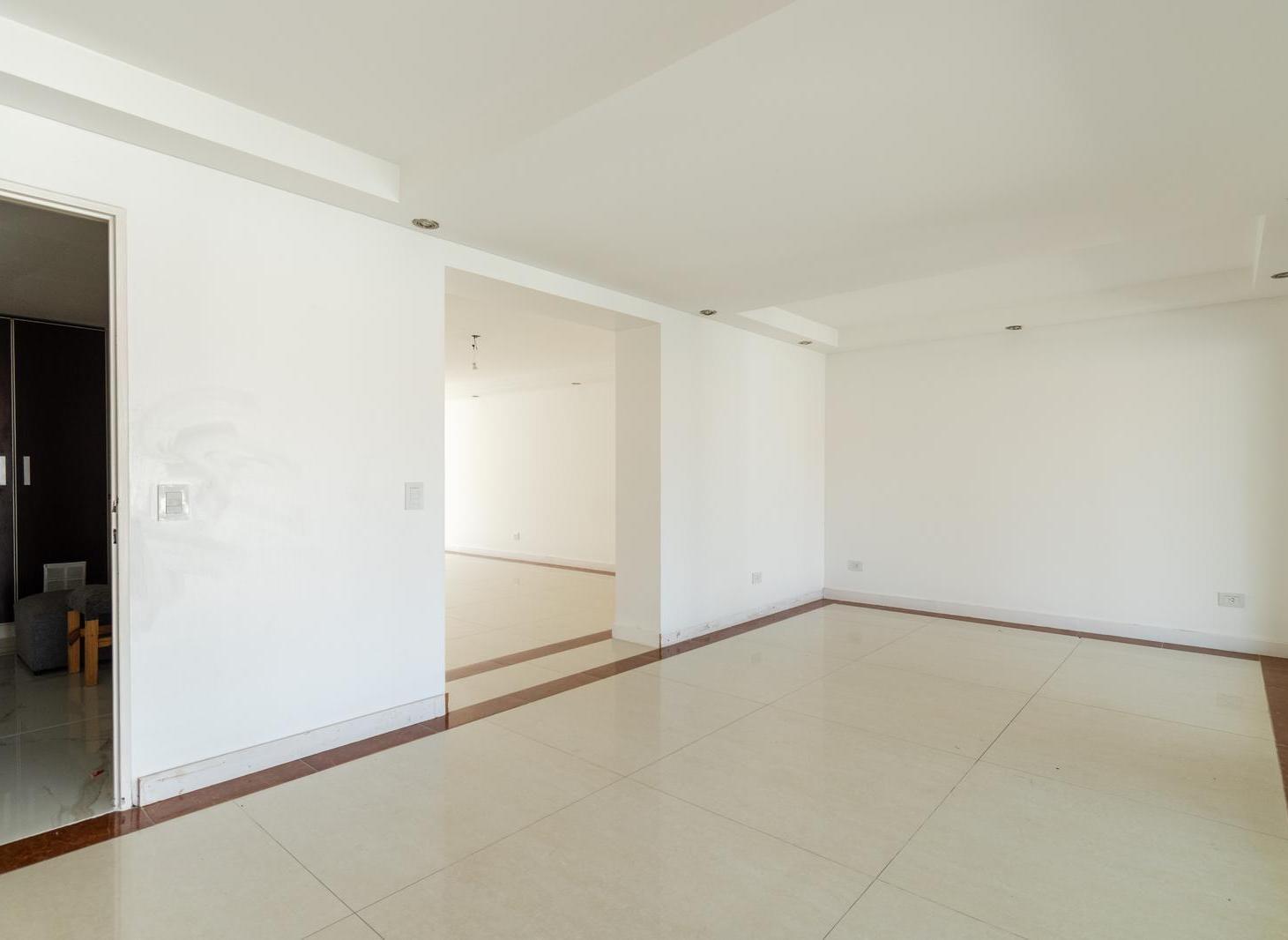 Foto de Amplia casa en venta ubicada en Martínez, con jardín y piscina., imagen 5