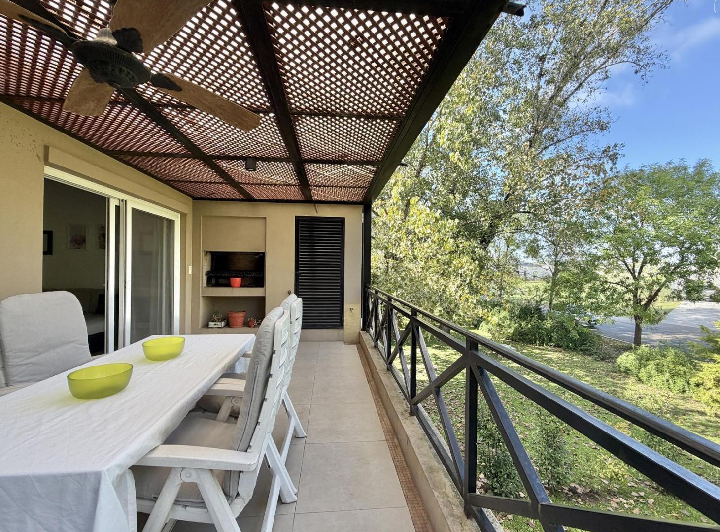Foto de Departamento de 3 ambientes en venta con terraza, parrilla y vista, imagen 1