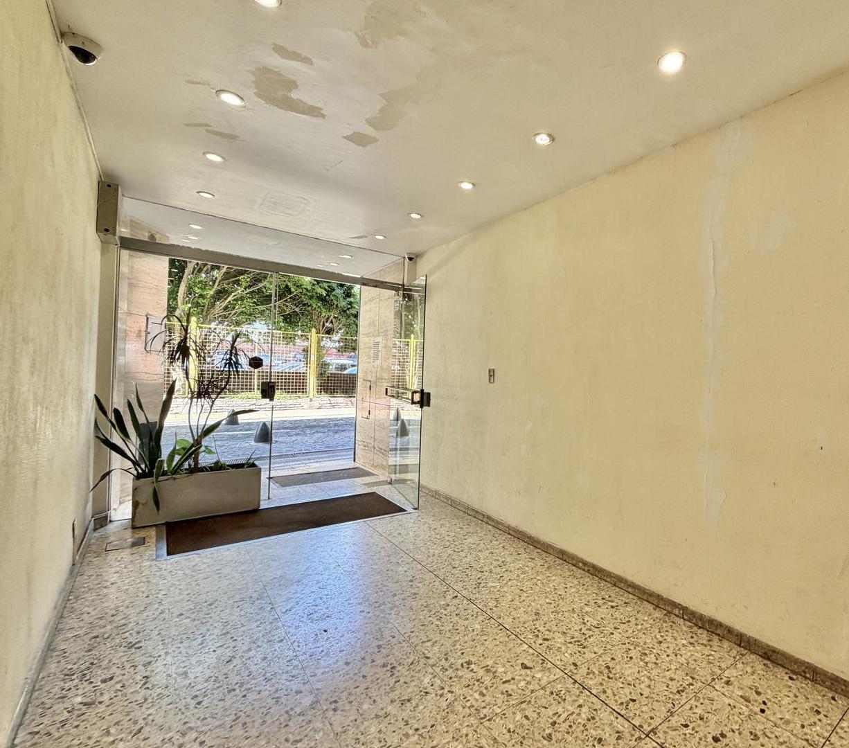 Foto de Ideal inversión! Oficina de dos ambientes en venta y alquiler ubicada, imagen 5