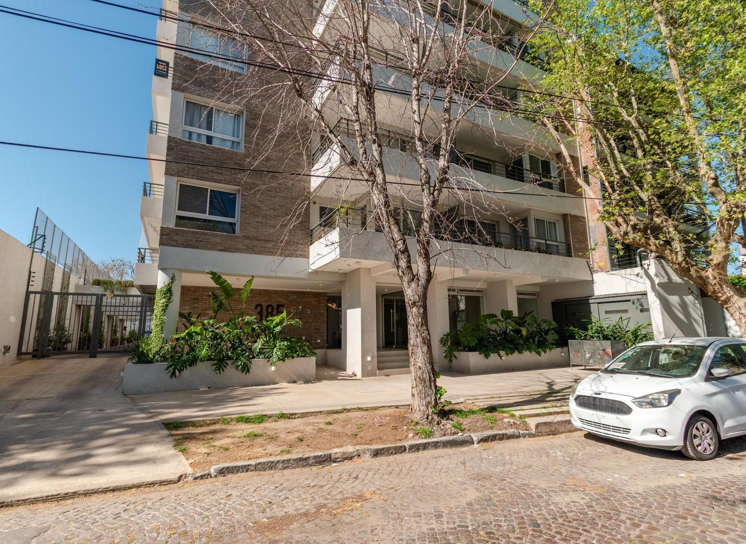 Foto de Amplio departamento de dos ambientes en venta al frente ubicado en, imagen 1