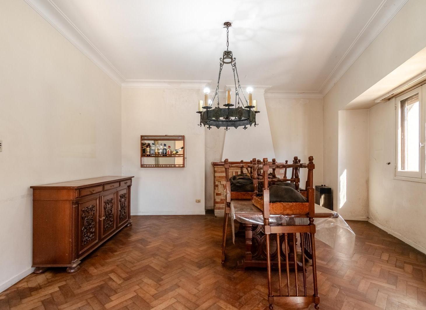 Foto de Ideal PH u oficina en venta en pleno Martínez sobre la Av. Libertador, imagen 1