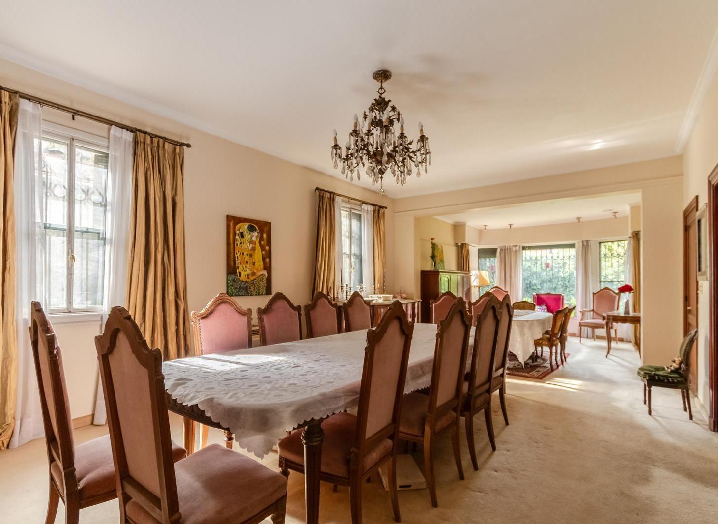 Foto de Exclusiva casa en venta con jardín y piscina, ubicada en Vicente López., imagen 2