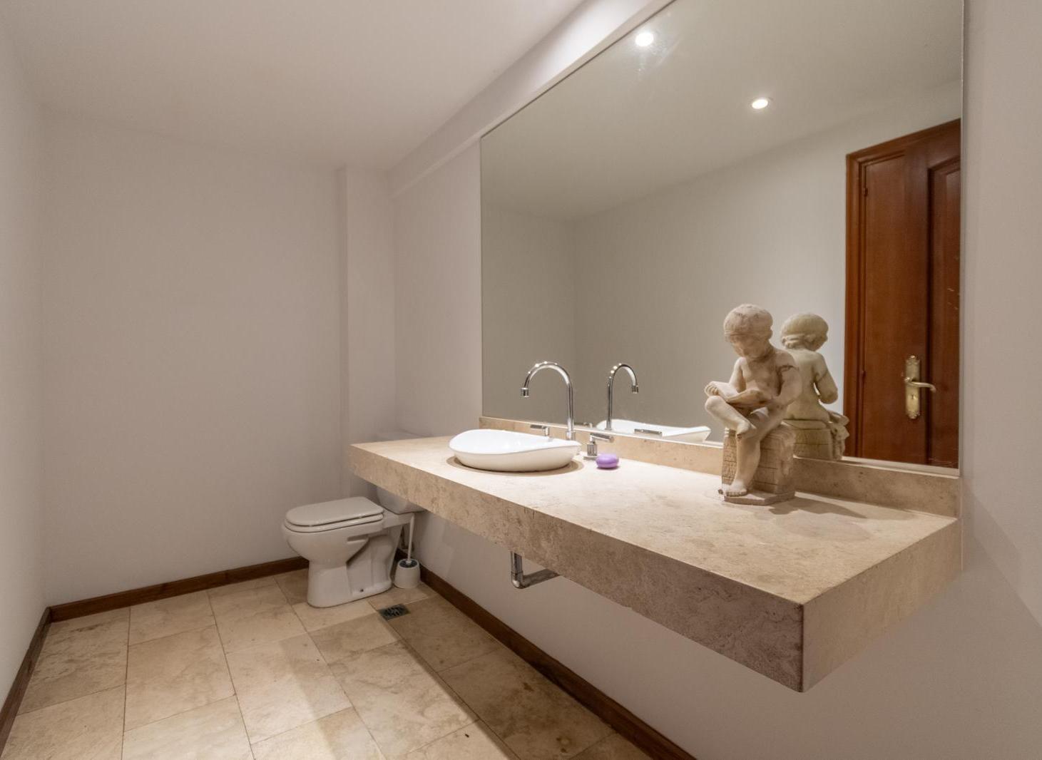 Foto de Casa en venta y alquiler con 3 dormitorios en suite, jardín, piscina y, imagen 4