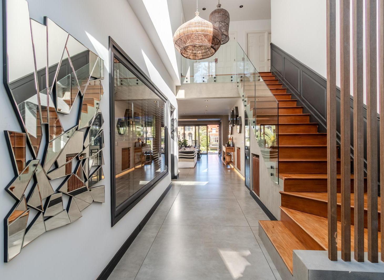 Foto de Exclusiva casa de diseño a la venta con amarra en el Bº Marina del Sol, imagen 4