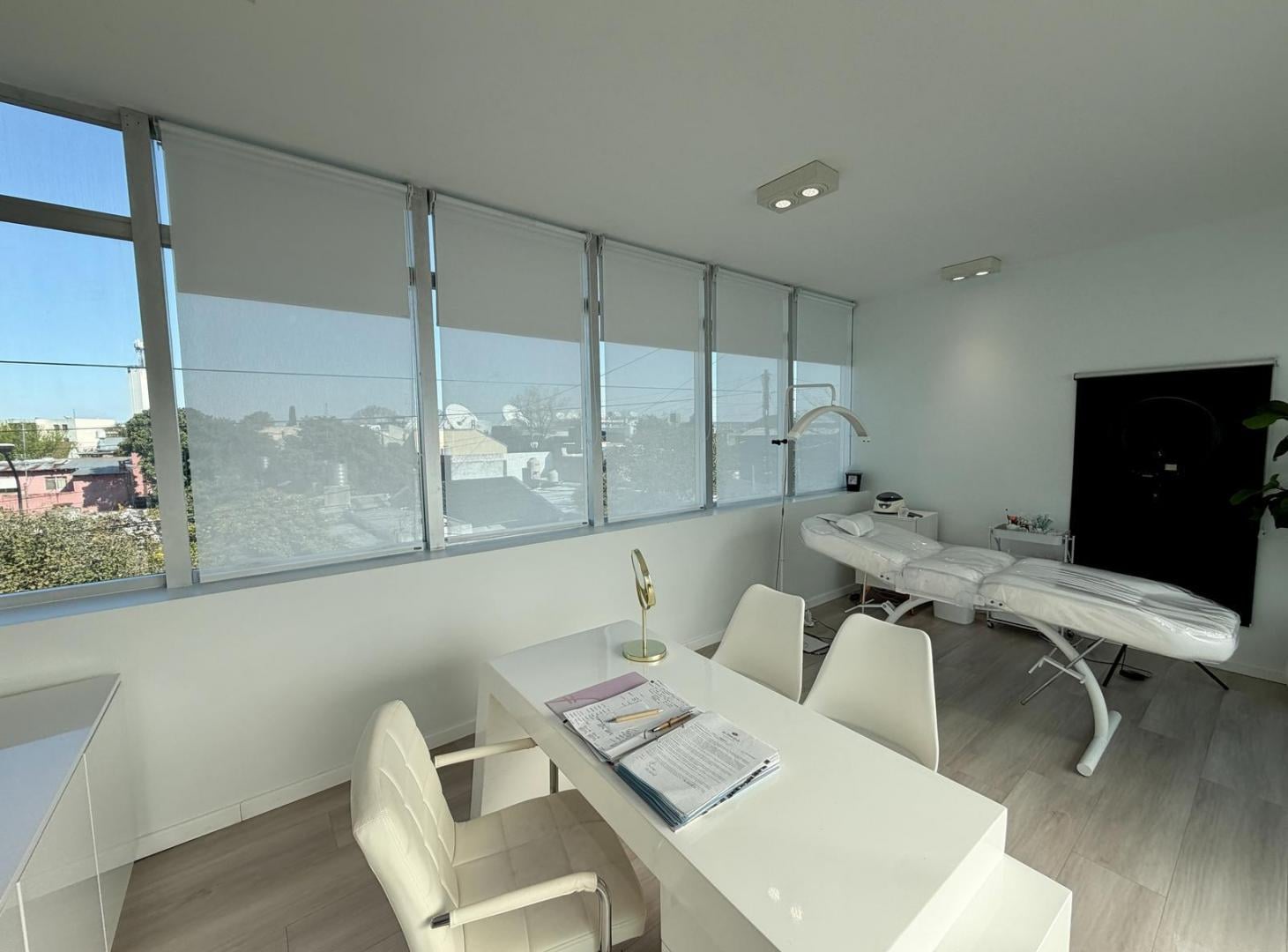 Foto de Impecable oficina en venta con renta, con cinco cocheras, ubicada en, imagen 4