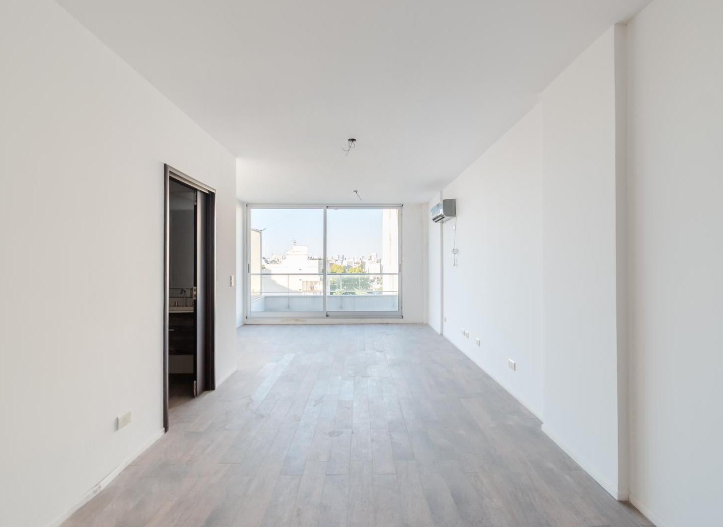 Foto de Luminoso monoambiente en venta y alquiler, piso alto, apto profesional, imagen 4