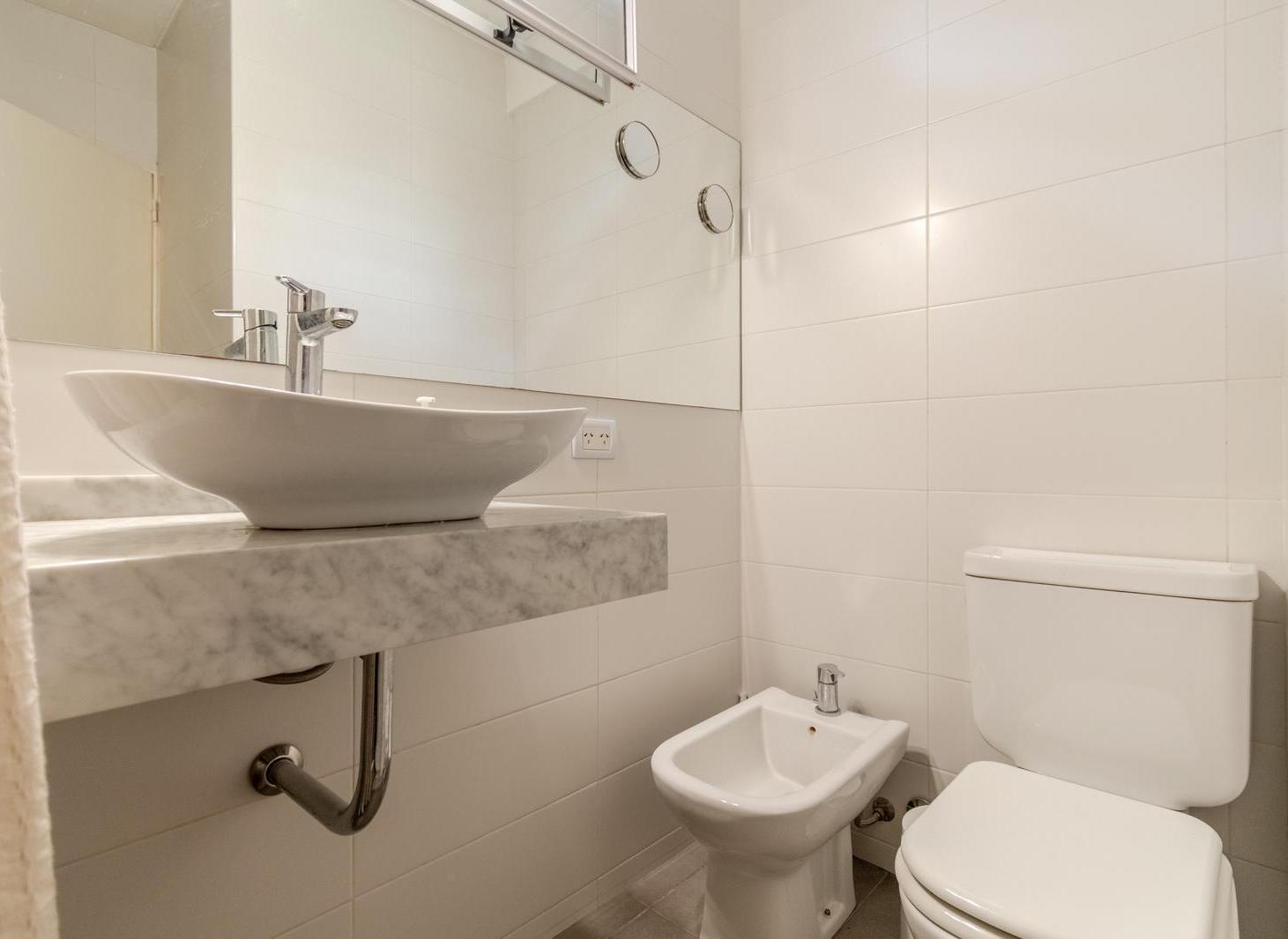 Foto de Departamento en alquiler apto profesional con cochera y enorme patio, imagen 4