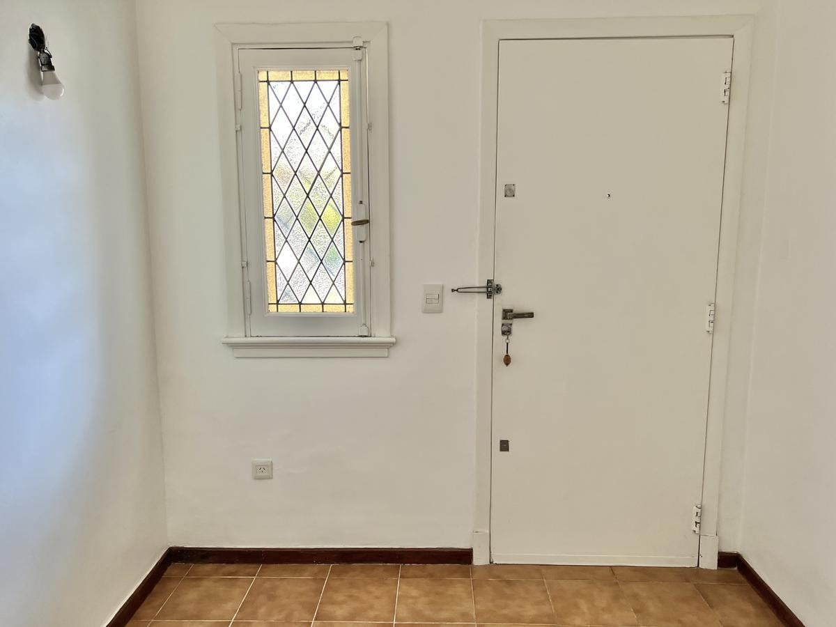 Foto de Impecable casa en una planta con jardín y terraza en alquiler, ubicada, imagen 4