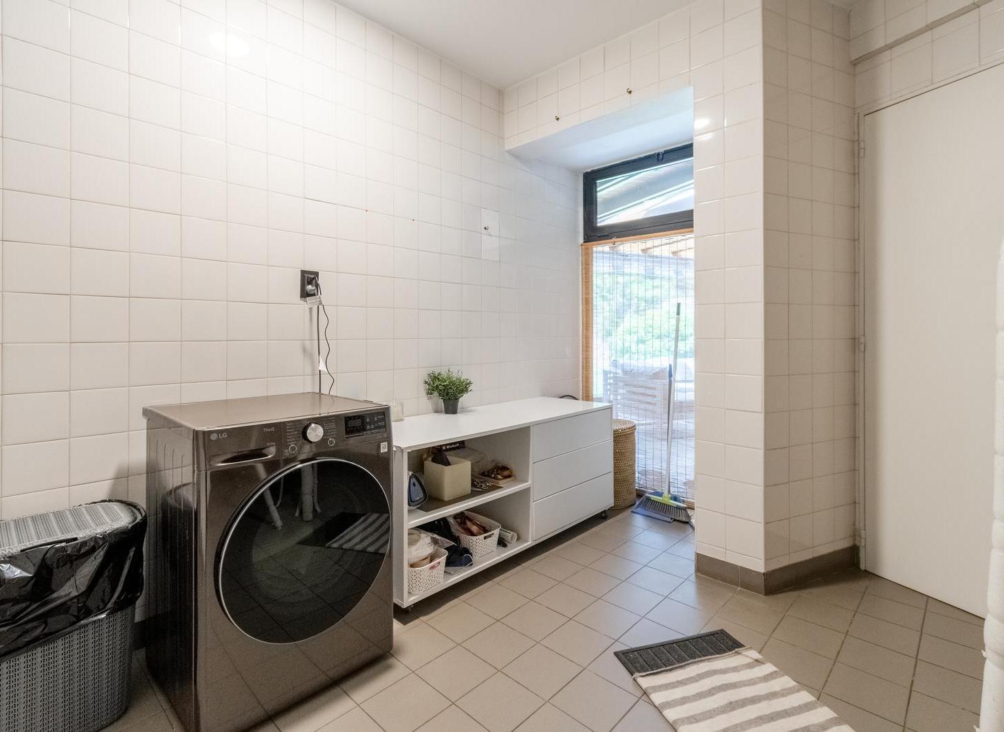 Foto de Distinguida casa en venta ubicada en el exclusivo sector de Av, imagen 2
