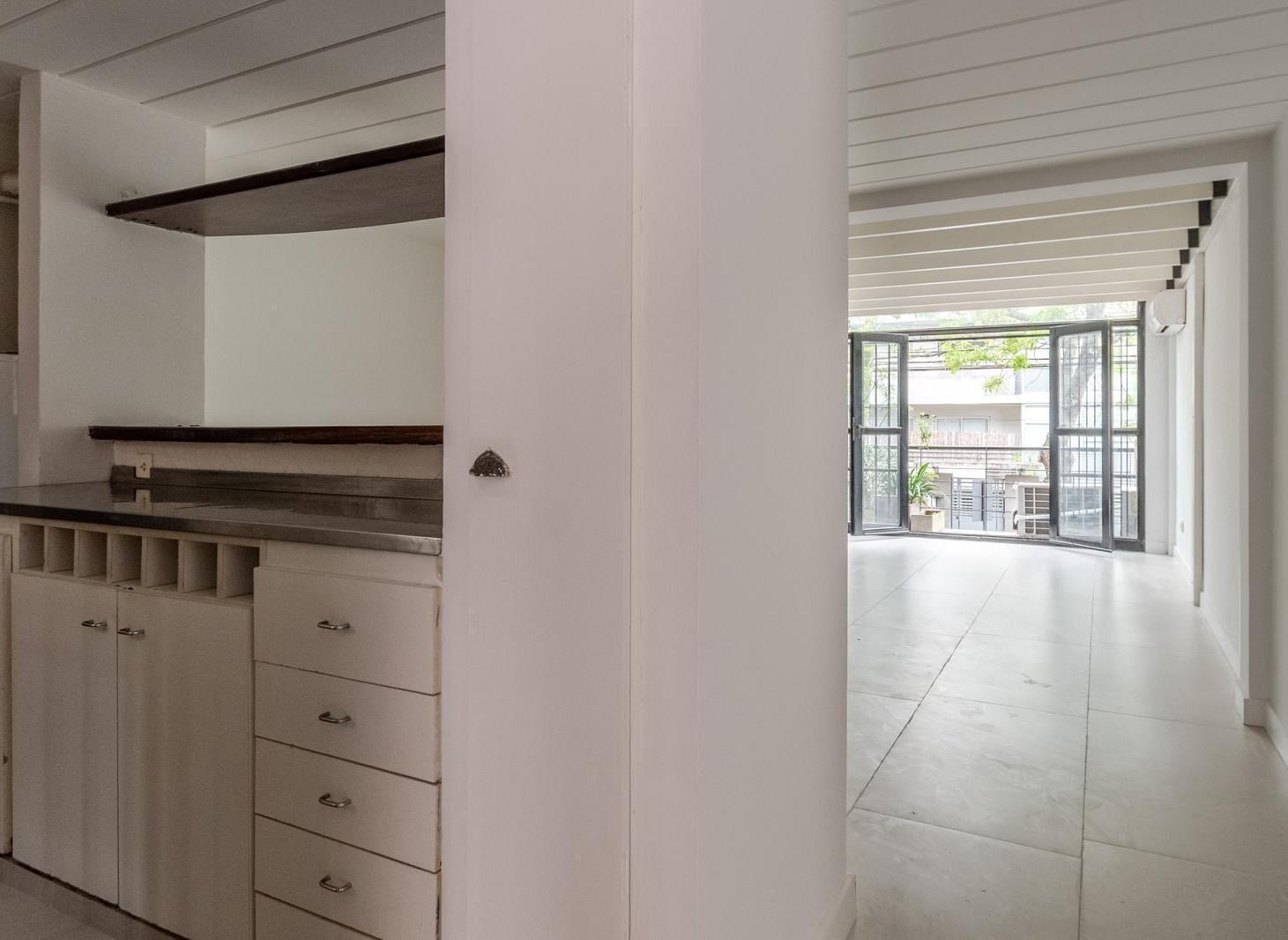 Foto de Departamento en duplex con balcón y cochera cubierta en alquiler, imagen 3