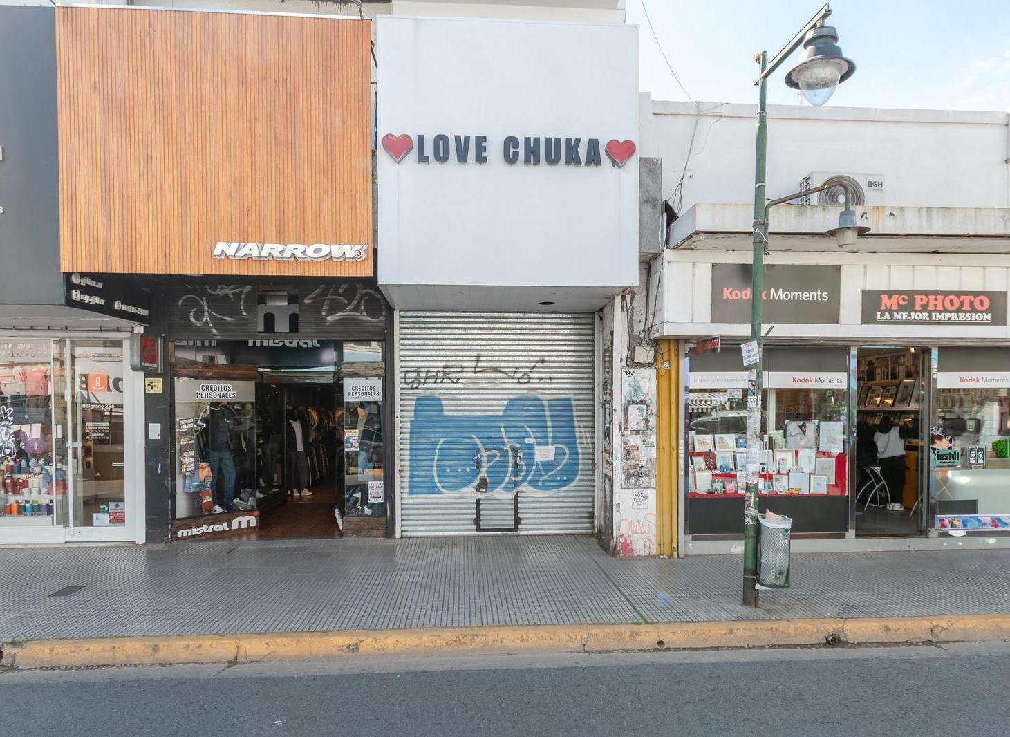 Foto de Gran local en alquiler con 3 mts. de frente y amplio depósito, en pleno, imagen 1