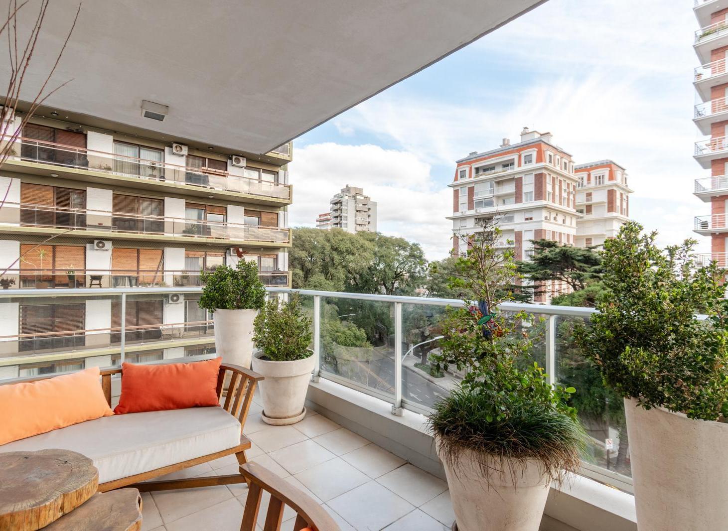 Foto de Departamento en venta en La Lucila Plaza, sobre Av. Libertador con, imagen 5