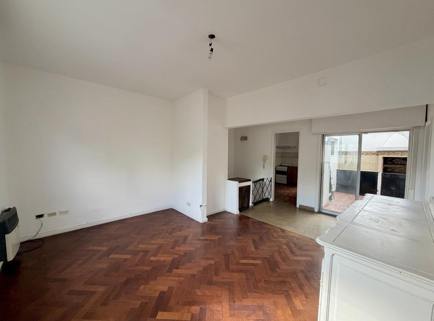 Foto de Luminoso PH en planta alta con patio en venta, ubicado en San Isidro., imagen 1