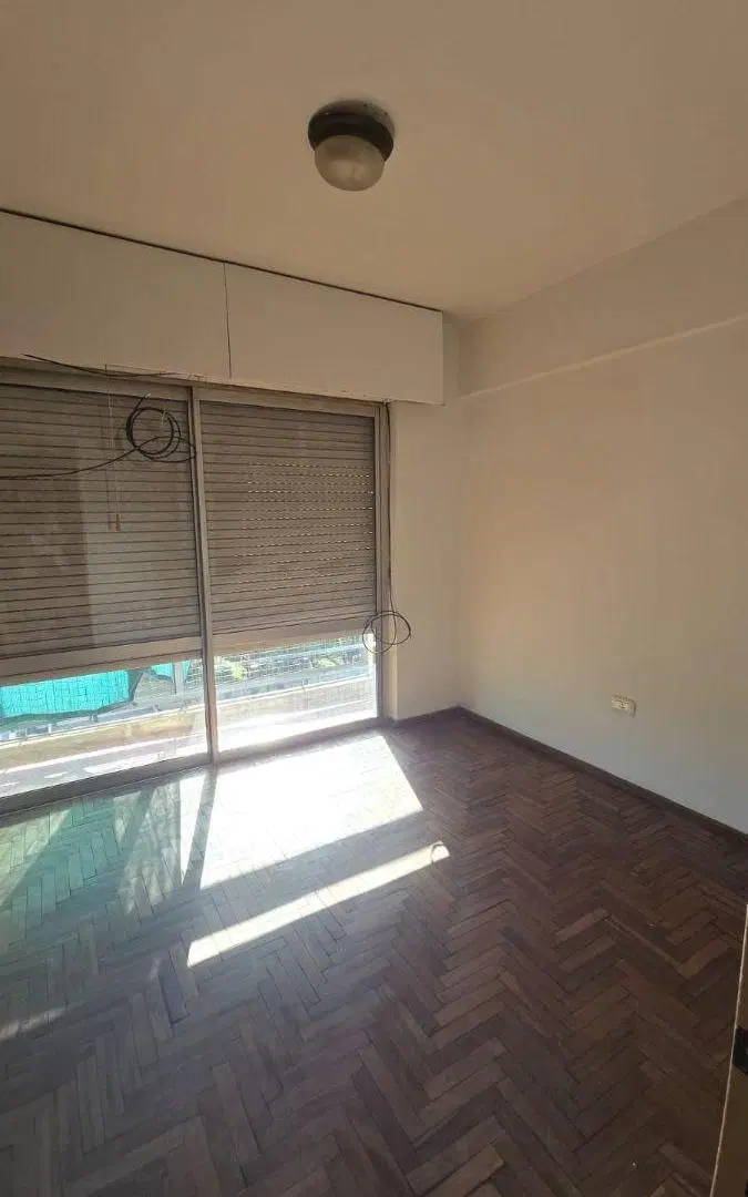Departamento de 4 dormitorios en alquiler en Alto Alberdi EDIFICIO ALAS 5