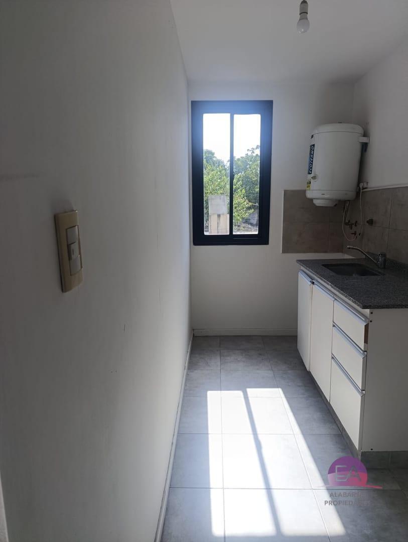 Foto de DEPTO 1 DORMITORIO (IDEAL TEMPORARIO) ALTO ALBERDI, imagen 3