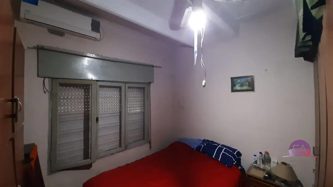 Casa 2 dorm + Cochera + 3 Monoambientes Ideal inversion 2