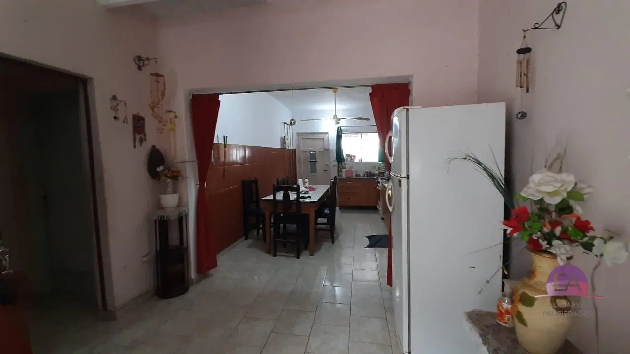 Casa 2 dorm + Cochera + 3 Monoambientes Ideal inversion 2