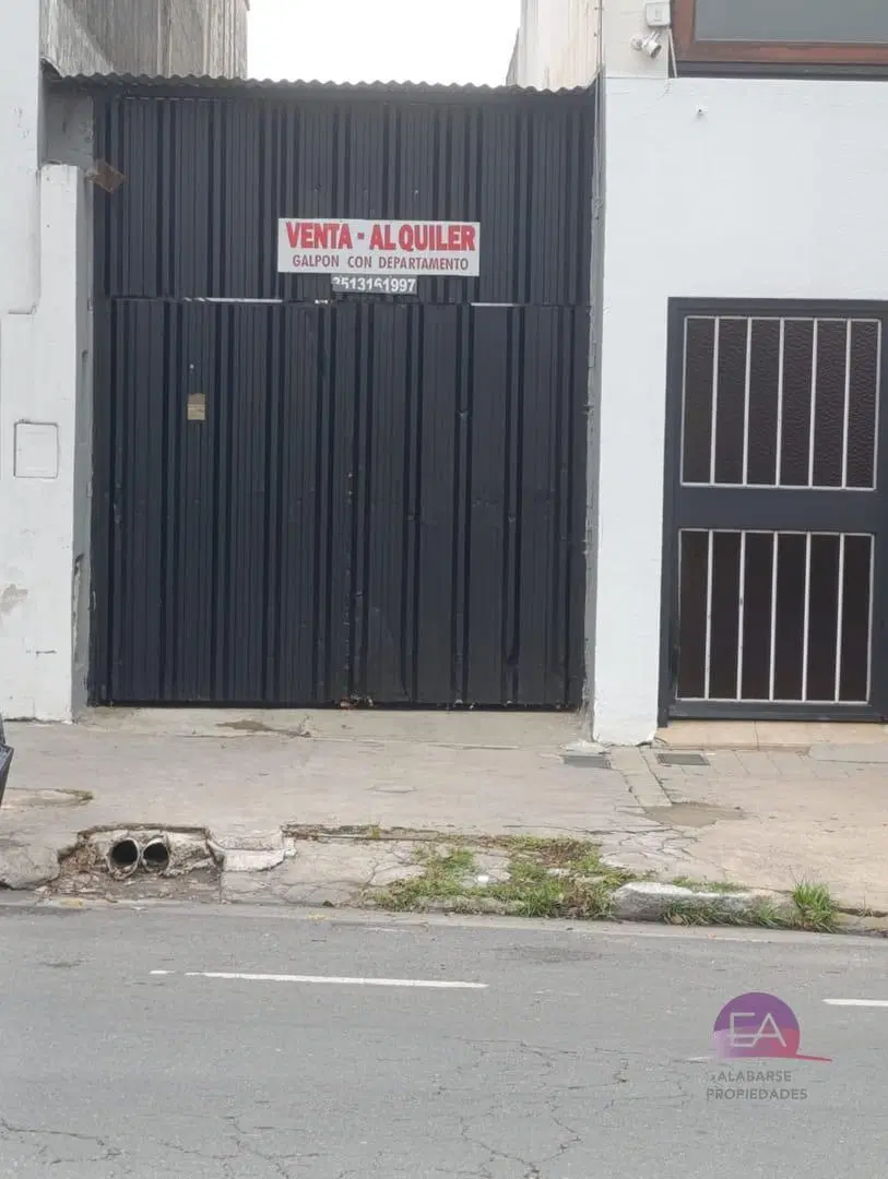 VENTA GALPON con 1 depto. en zona Alta Córdoba 5