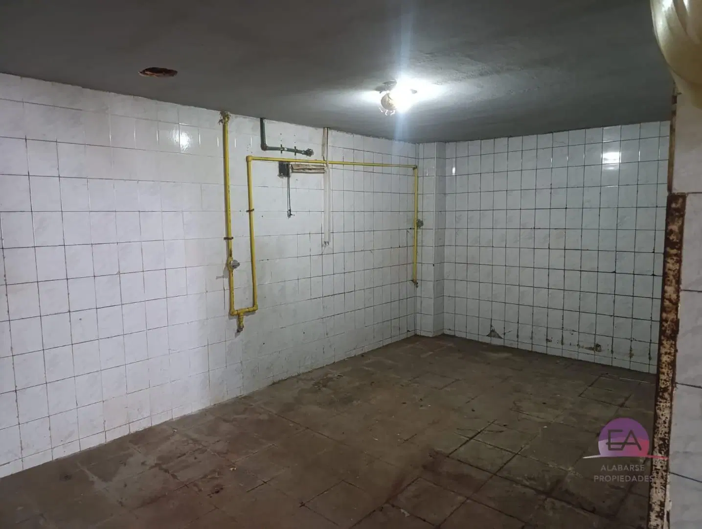 VENTA GALPON con 1 depto. en zona Alta Córdoba 3