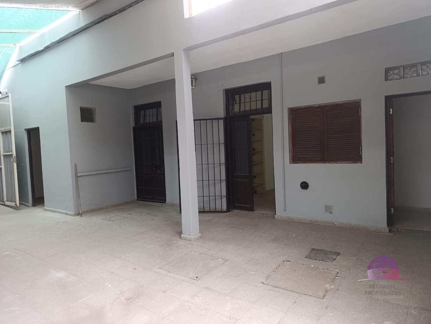 Foto de ALQUILER GALPON con depto. en Alta Córdoba, imagen 4