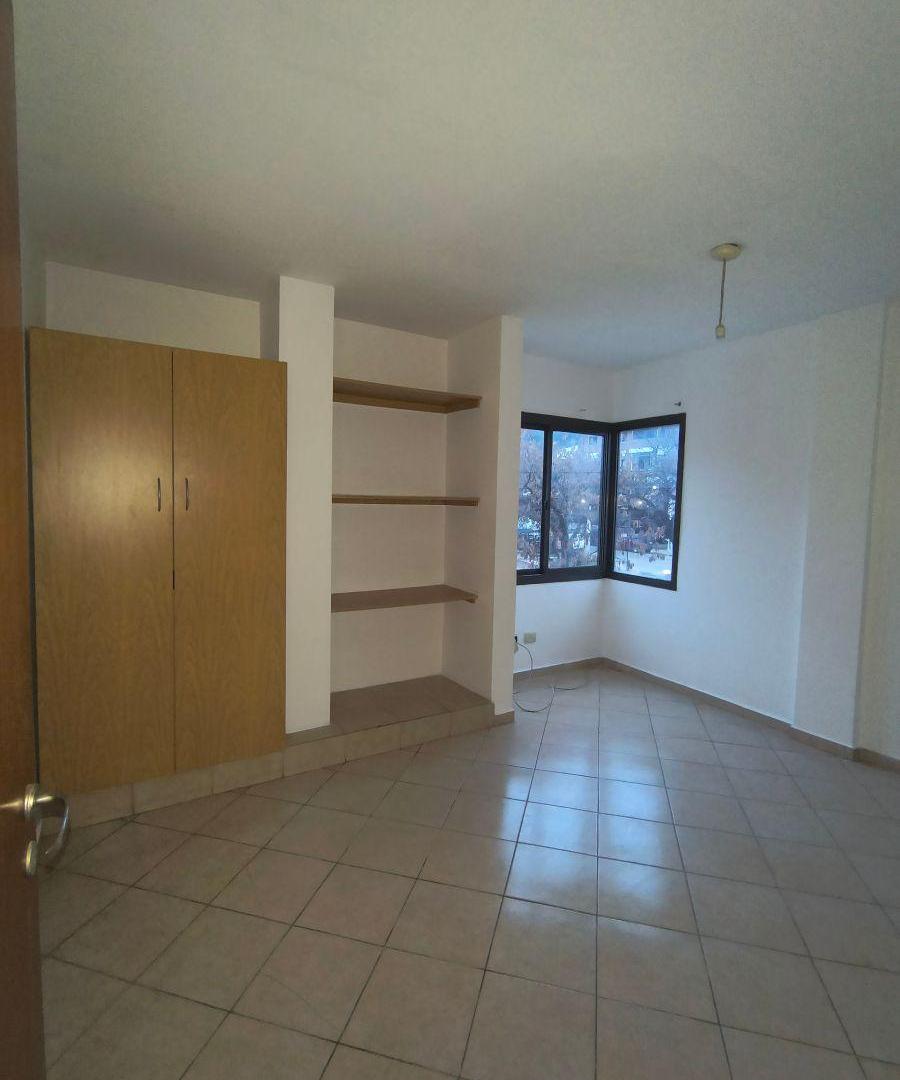 Foto de ALQUILO 2 DORMITORIOS SOBRE CARCANO, EXTERNO CON BALCON, imagen 3