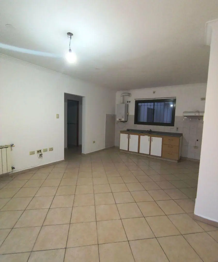 ALQUILO 2 DORMITORIOS SOBRE CARCANO, EXTERNO CON BALCON 3