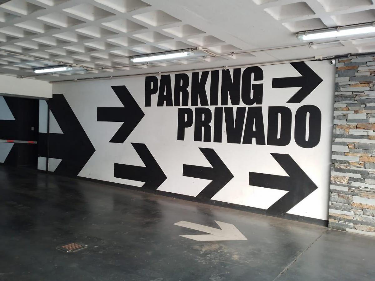 Foto de ALQUILO COCHERA EN PARKING OLMOS SUITE BELGRANO CASI CASEROS, imagen 3