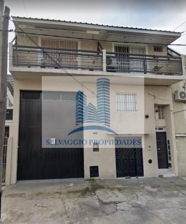Galpon De150 m², con Oficina y Vestuarios, Lanus Oeste 5
