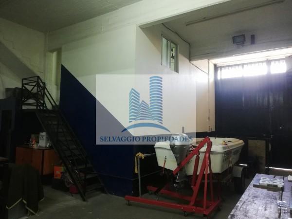 Galpon De150 m², con Oficina y Vestuarios, Lanus Oeste 3