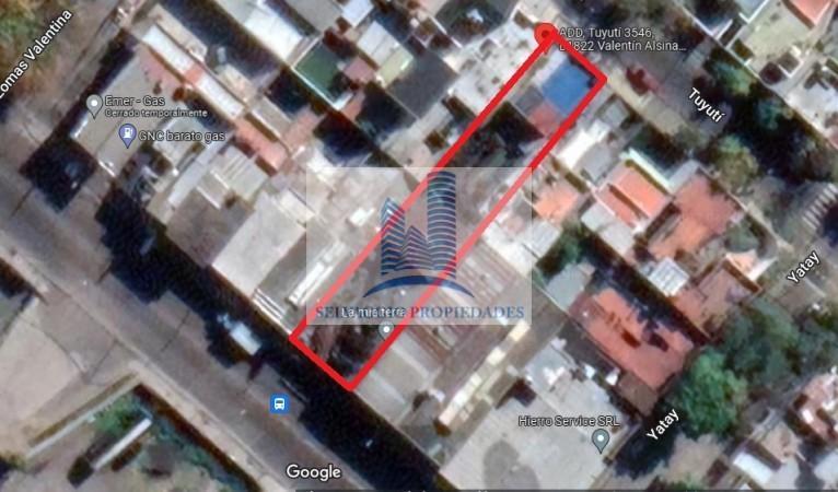 Casa de 3 Ambientes en Dos Terrenos con Cochera y Fondo Libre Salida a Dos Calles, 486 m² 3
