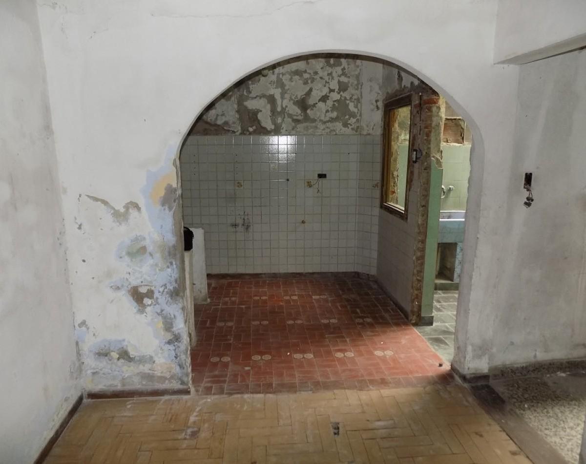 Casa de 4 Ambientes Sobre Lote Propio a Refaccionar. 3