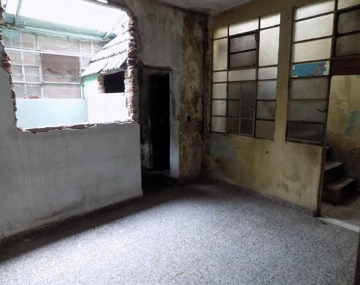 Casa de 4 Ambientes Sobre Lote Propio a Refaccionar. 5