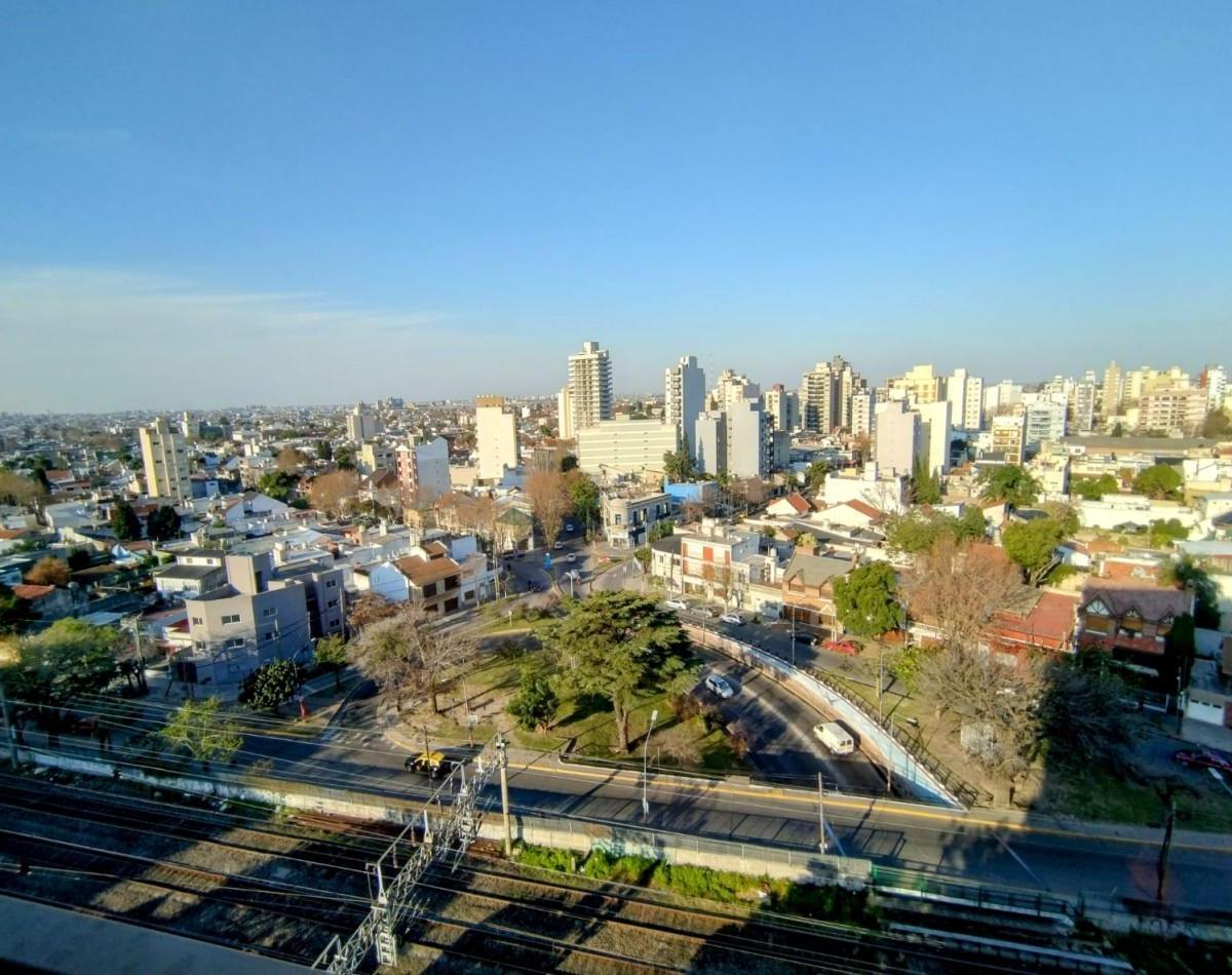Departamento de 4 Ambientes Al Frente, Excelente Vista. Centro de Lanus. 5